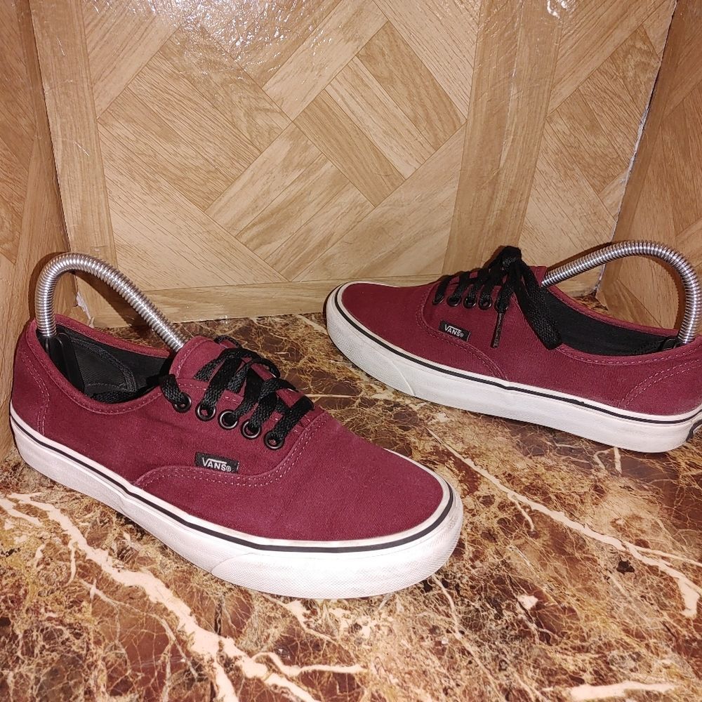 Vans Off The Wall Skateboard shoes sneaker size 6.5 men’s, women’s size 8